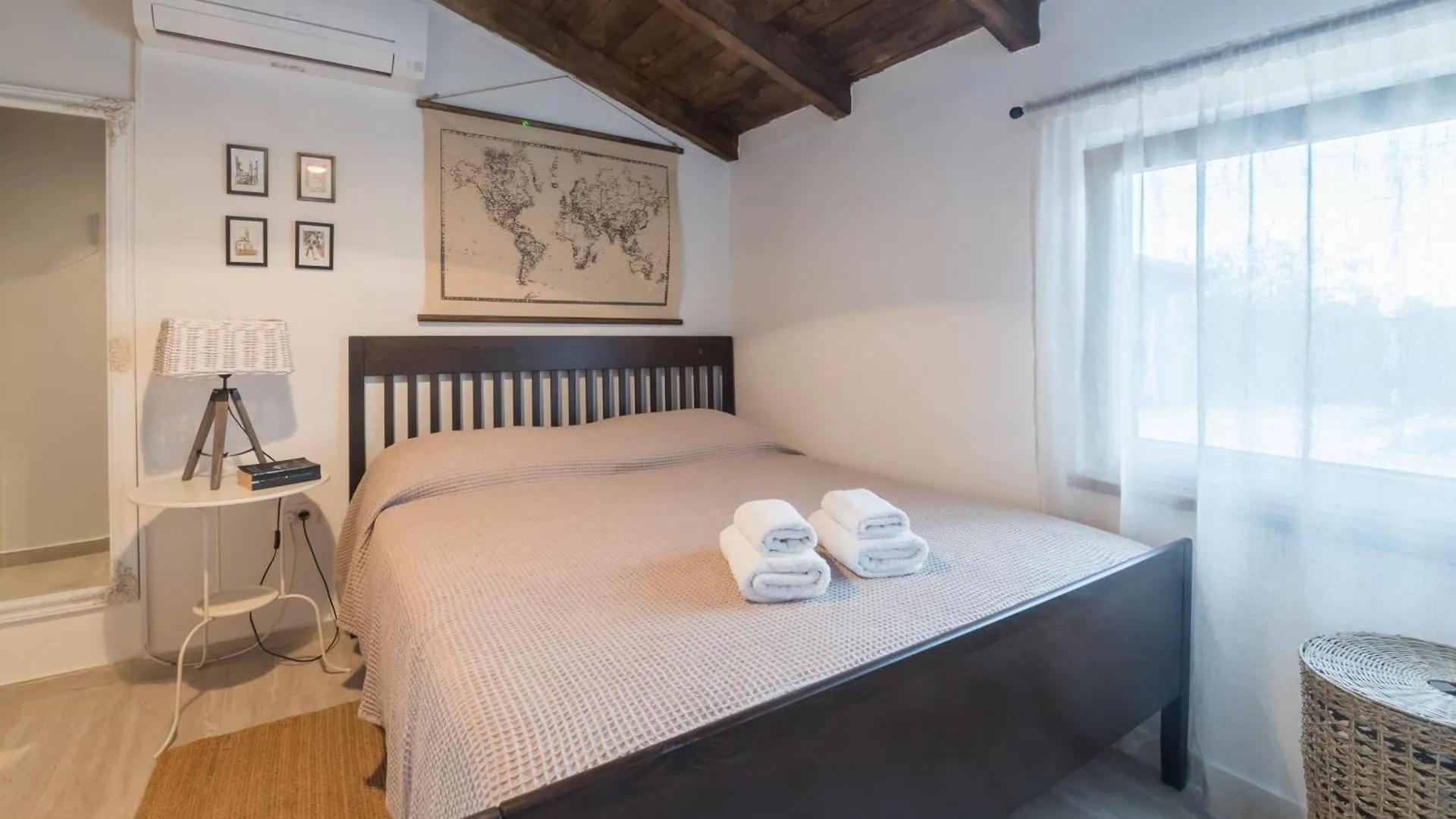 Fairy Of Velebit Unique Countryside House Villa Posedarje